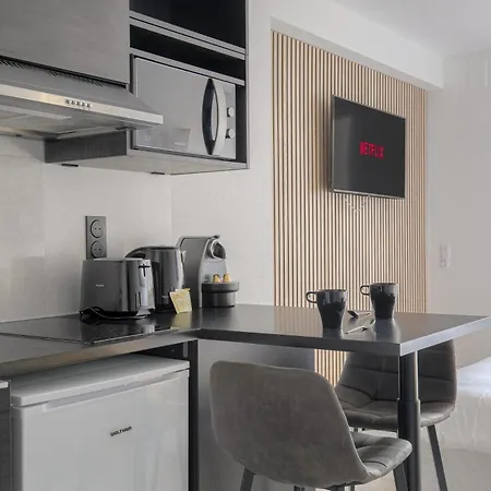 Appartement Lionne-stade Du Lou