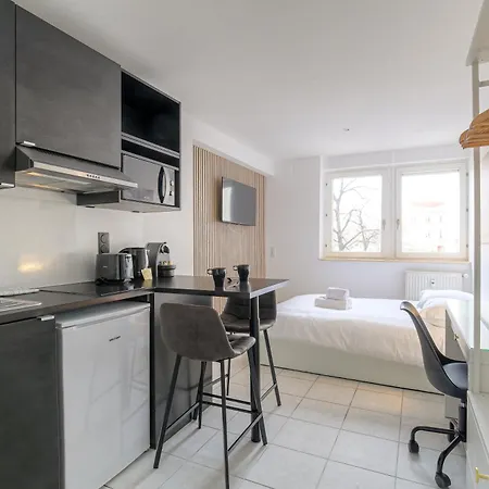 Appartement Lionne-stade Du Lou *