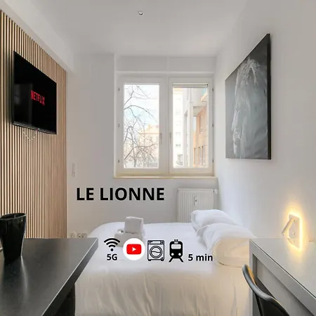 Lionne-stade Du Lou * Lyon