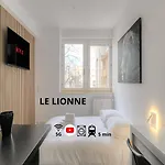 Lionne-stade Du Lou * リヨン